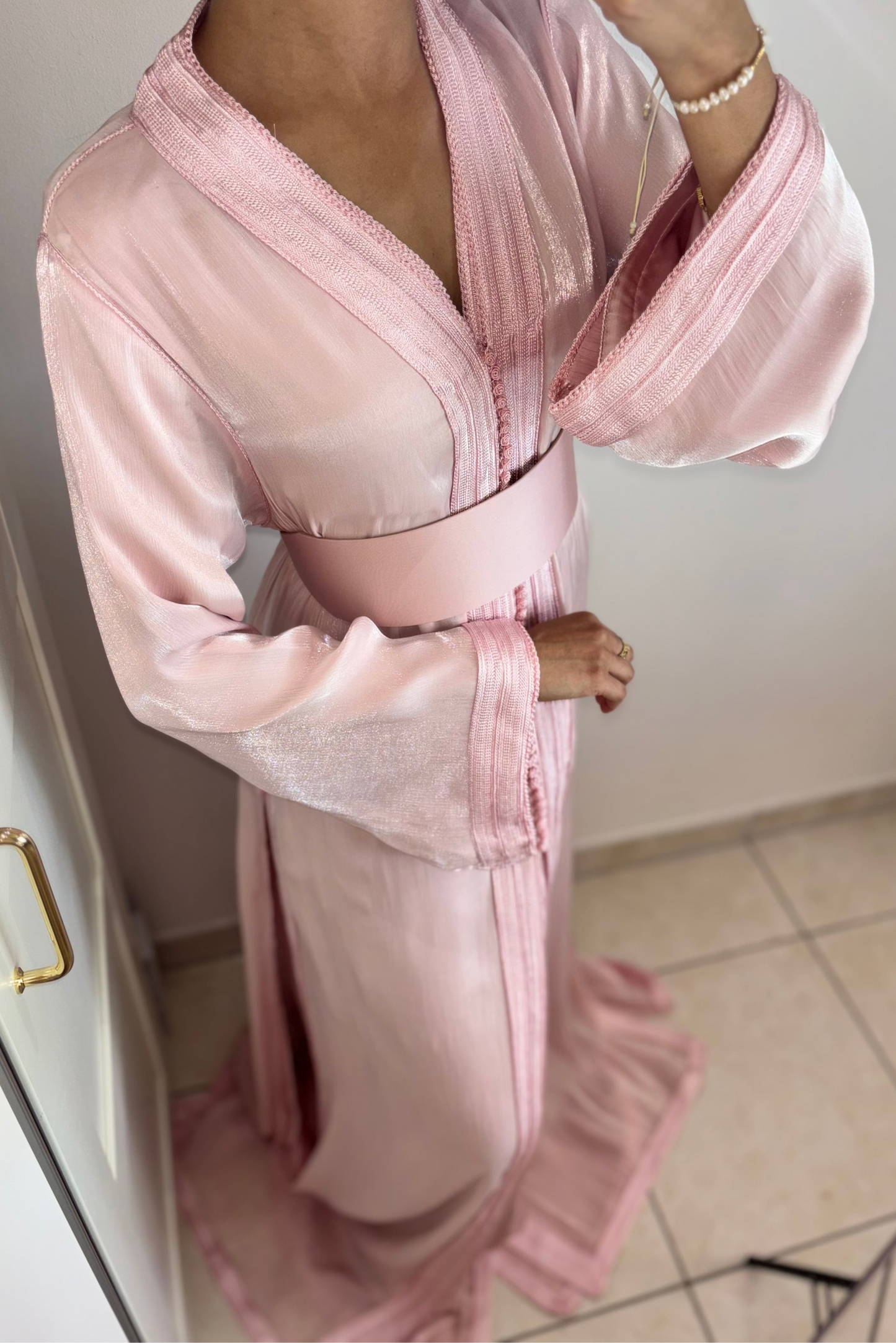 TAKCHITA ORGANZA đź©°
